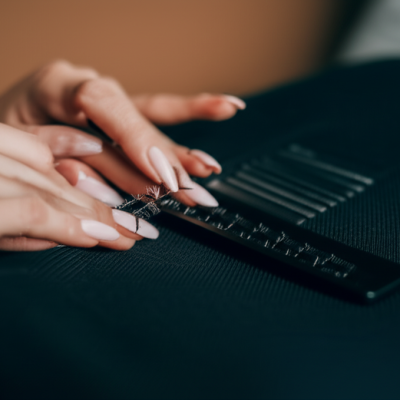 Volume Russo para Olhos Grandes: Guia de Direitos e Segurança